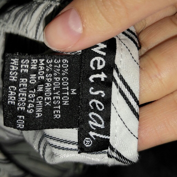 Wet Seal Corset Style Top - Picture 3 of 5